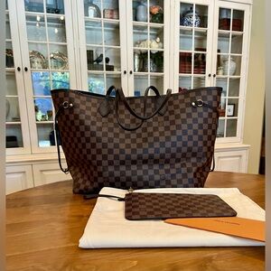 Louis Vuitton Damier Ebene Neverfull GM. Exceptional Used Condition.